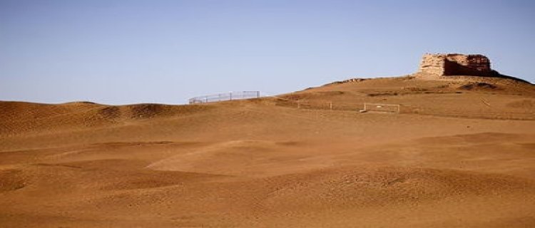 甘肃省哪个地方有沙漠