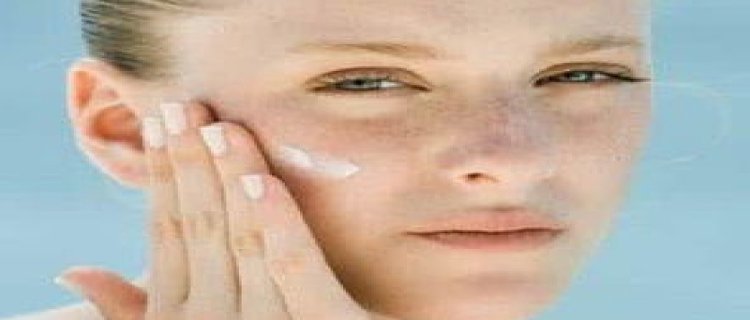 长斑是什么原因引起的 为什么脸上会突然长斑呢