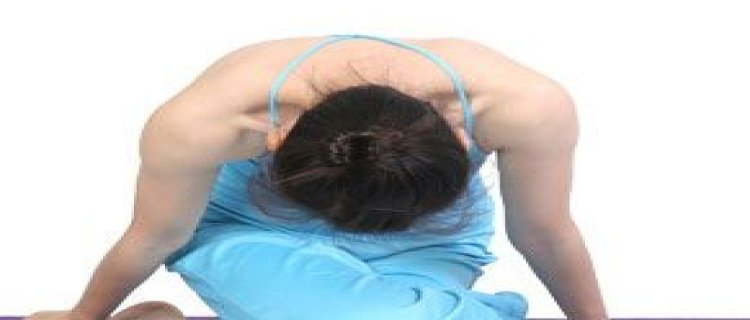 颈椎病如何预防呢 哪些瑜伽动作能治颈椎病